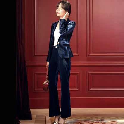 Ladies temperament suit